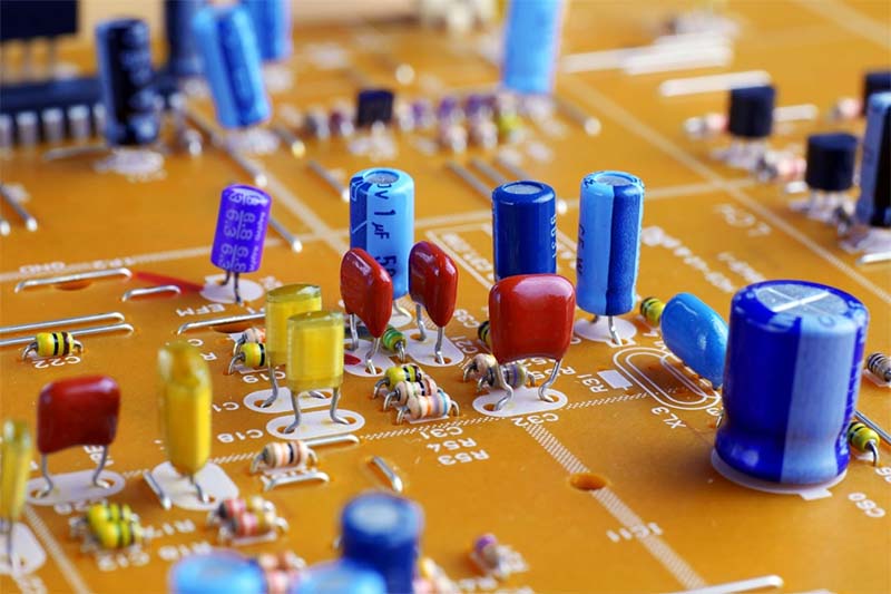 aluminum electrolytic capacitor vs other capacitor